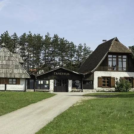 Art And Nature アパート *