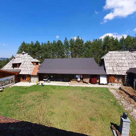 Art And Nature アパート